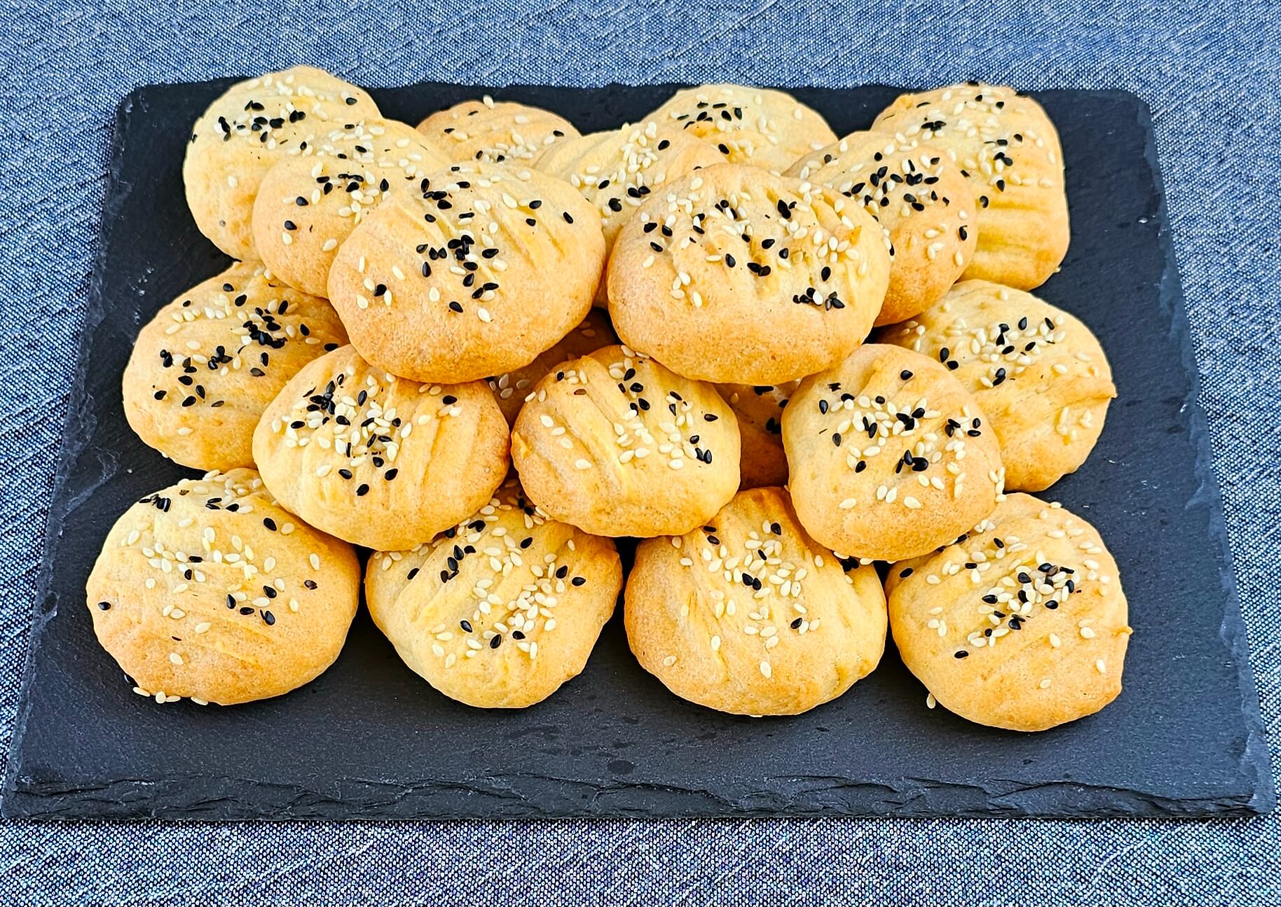 Biscuiți cu brânză