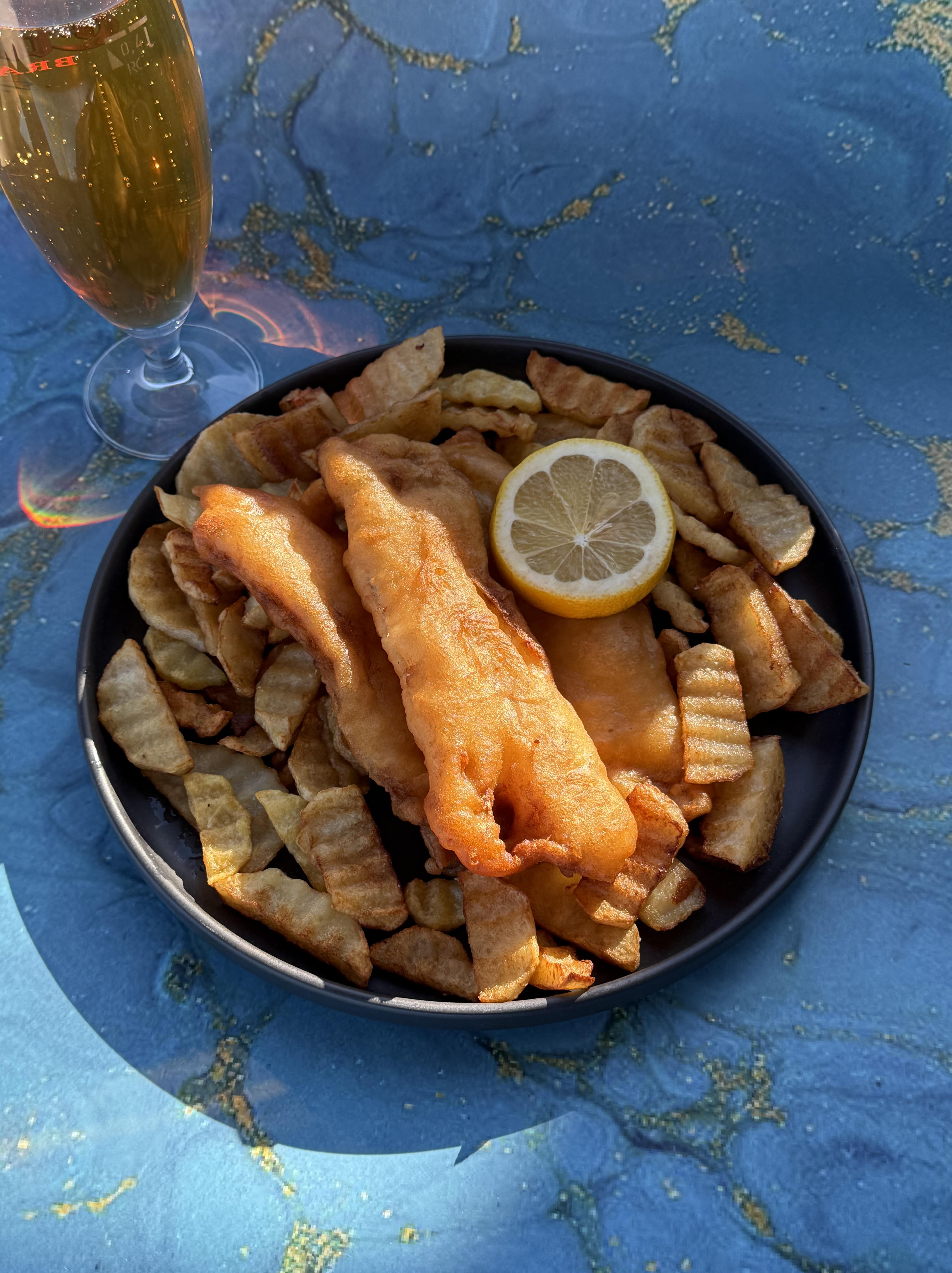 Cod crocant în aluat de bere